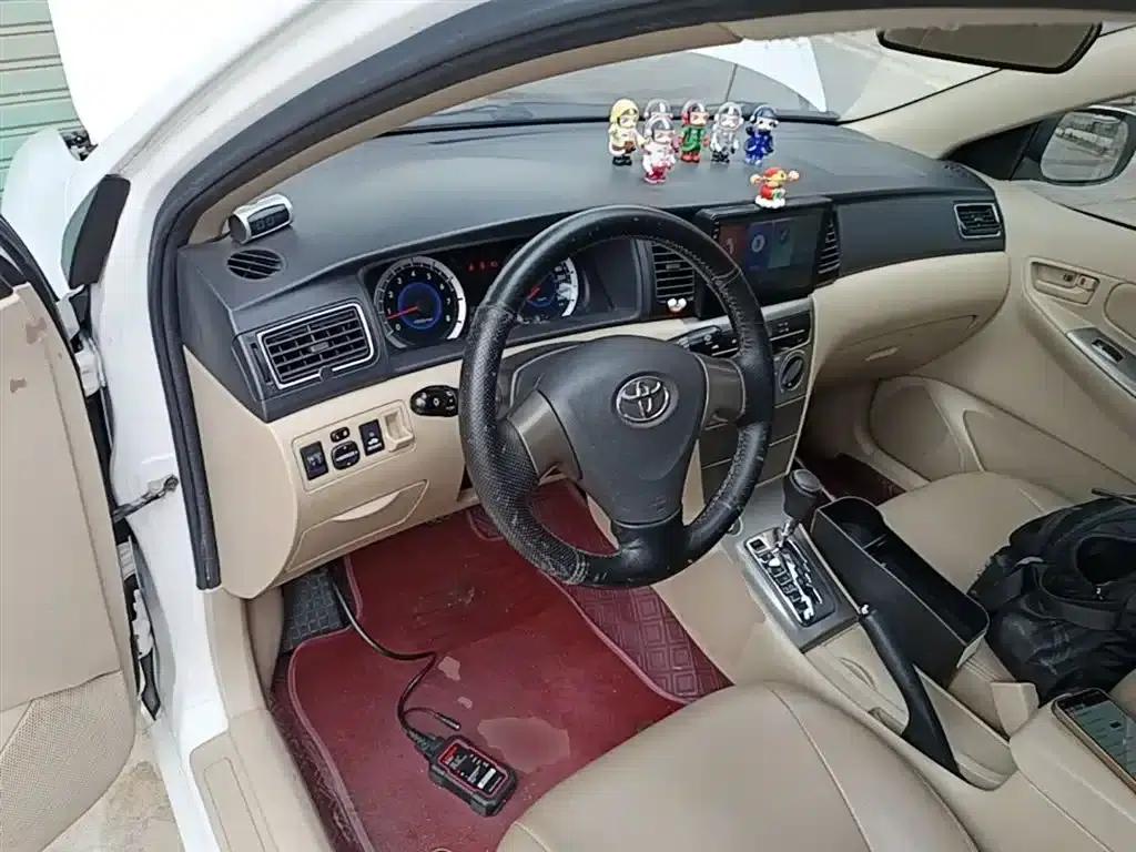 Corolla 2013 1.6L Automatic Premium Edition — миниатюра 10