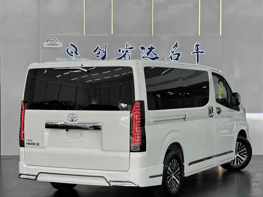 2024 HIACE 3.5L Automatic — миниатюра 3