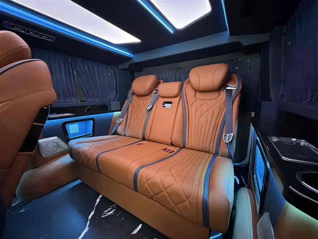2024 HIACE 3.5L Automatic — миниатюра 5