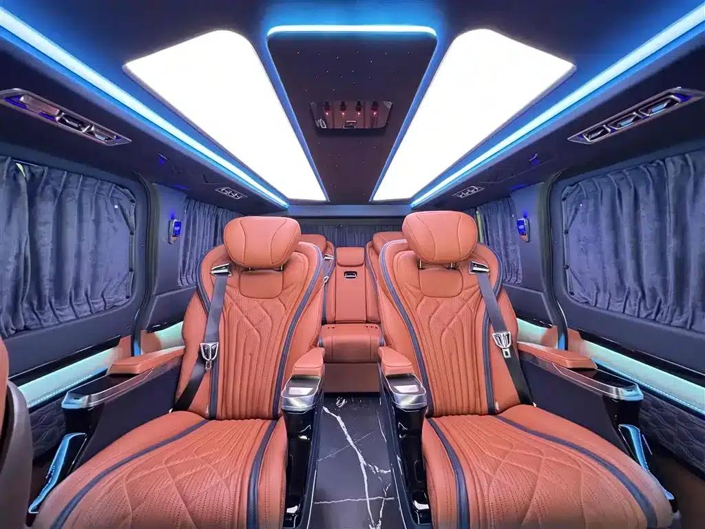 2024 HIACE 3.5L Automatic — миниатюра 8