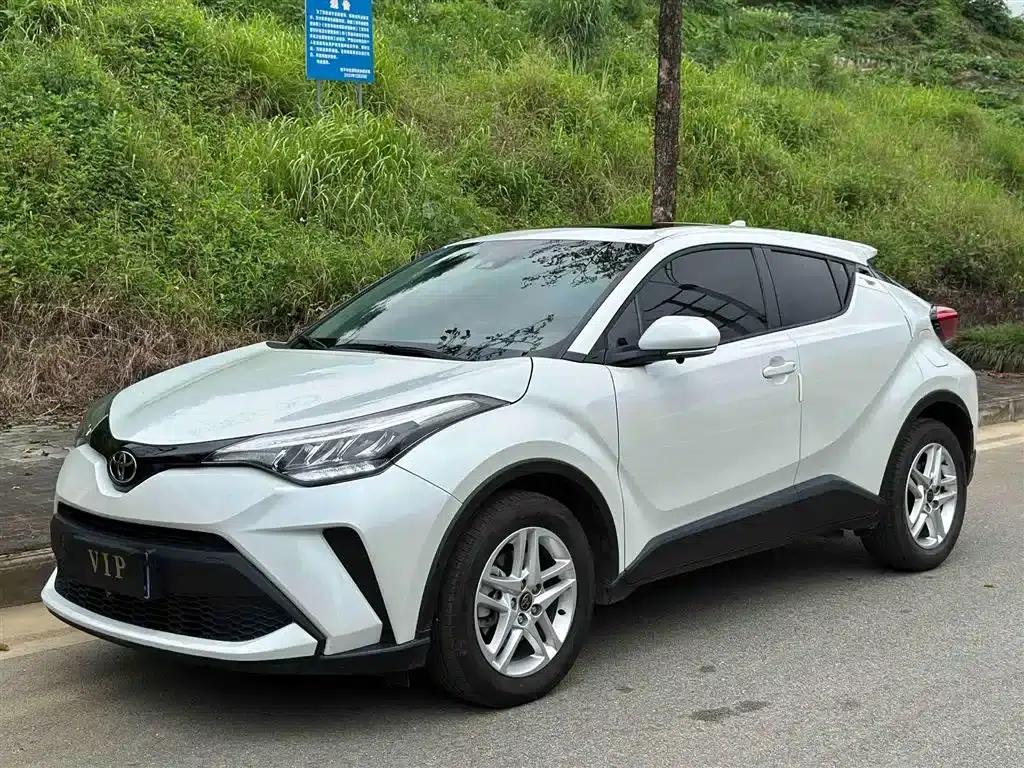 Toyota C-HR 2023 2.0L Leading Edition — миниатюра 1