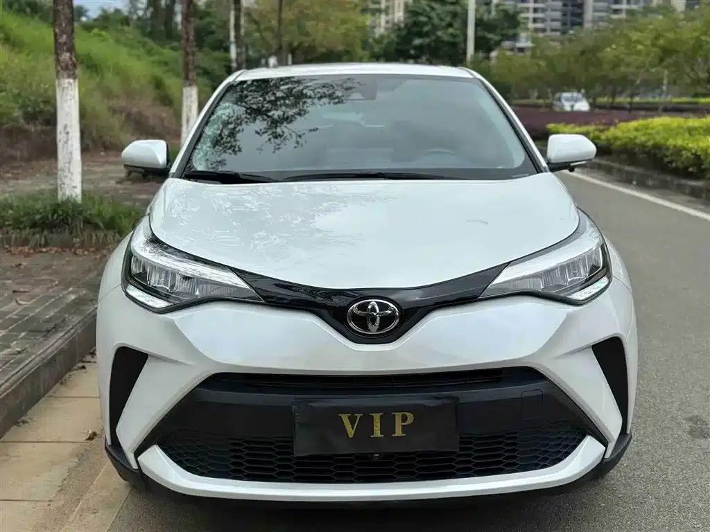 Toyota C-HR 2023 2.0L Leading Edition — миниатюра 3