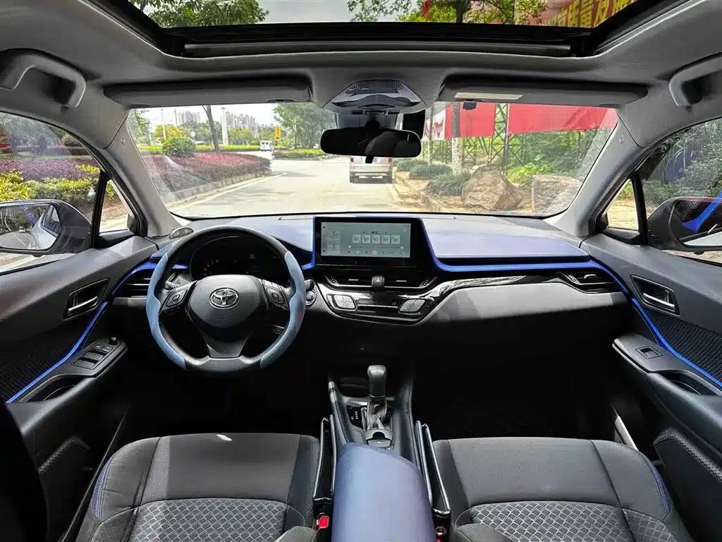 Toyota C-HR 2023 2.0L Leading Edition — миниатюра 5