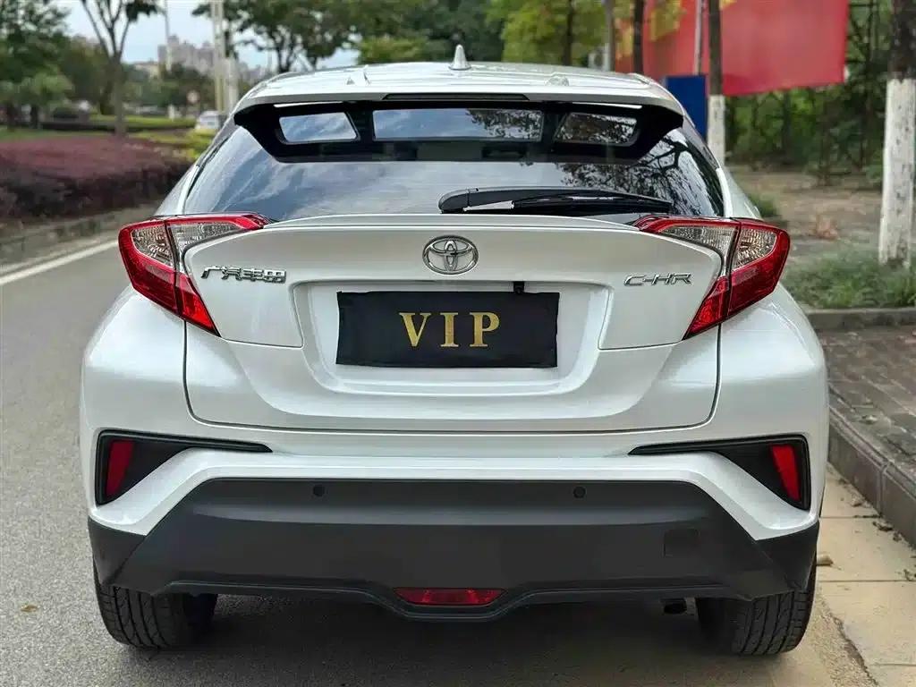 Toyota C-HR 2023 2.0L Leading Edition — миниатюра 8