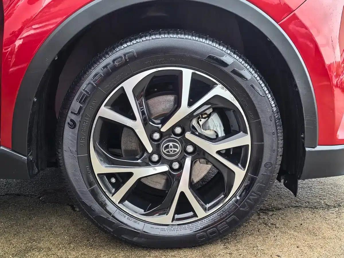 Toyota C-HR 2018 2.0L Premium Sunroof Edition (National V Emission Standard) — миниатюра 17