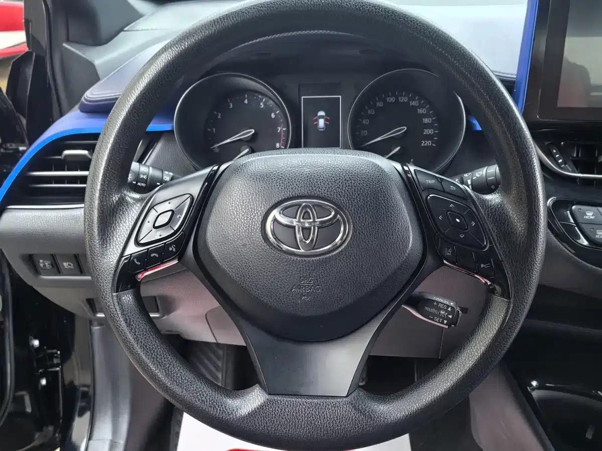 Toyota C-HR 2018 2.0L Leading Edition (National V Emission Standard) — миниатюра 13