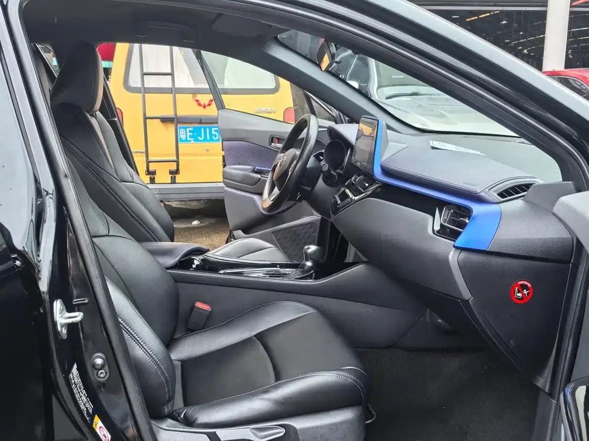 Toyota C-HR 2018 2.0L Leading Edition (National V Emission Standard) — миниатюра 7