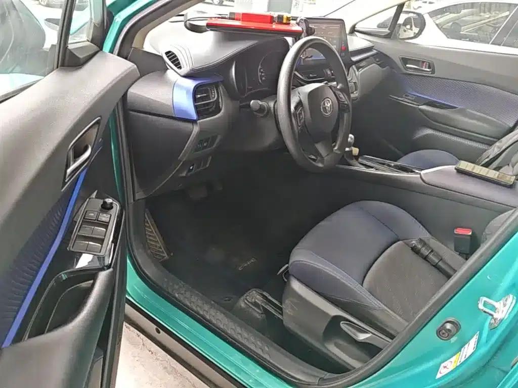 Toyota C-HR 2020 2.0L Leading Edition — миниатюра 12