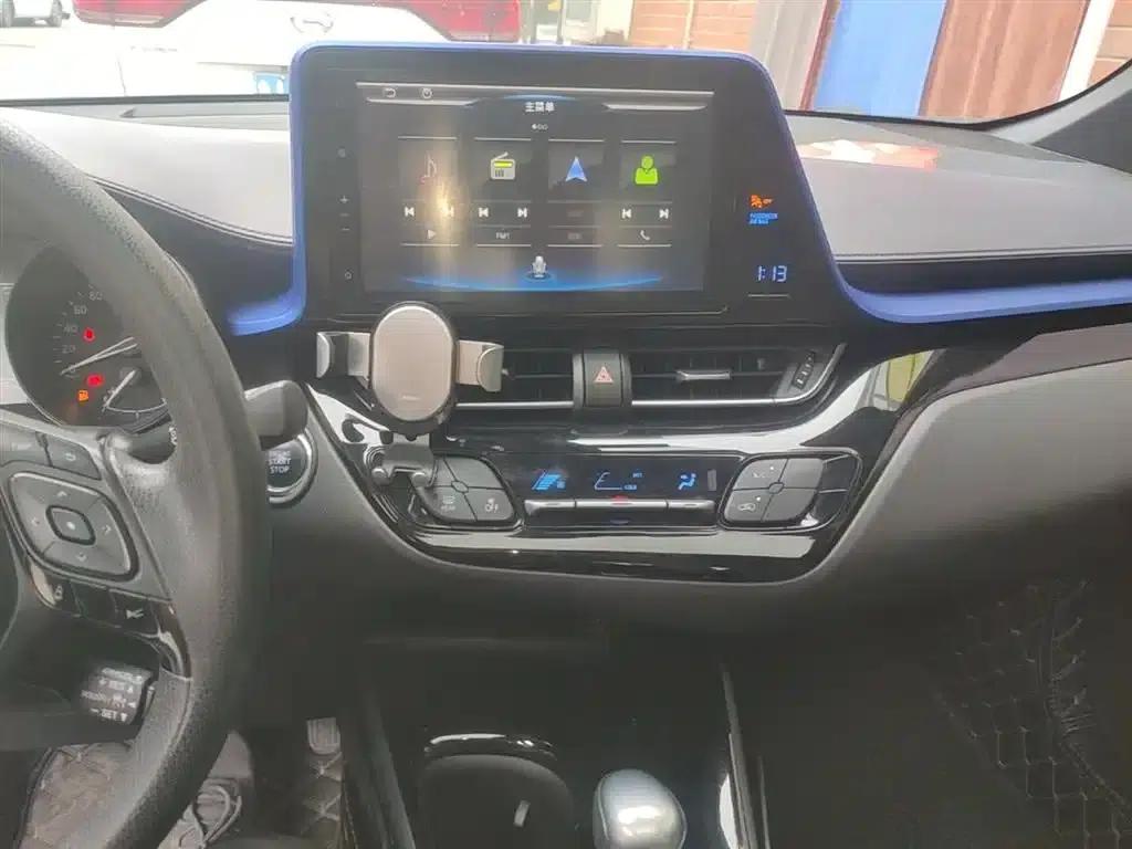 Toyota C-HR 2020 2.0L Leading Edition — миниатюра 13