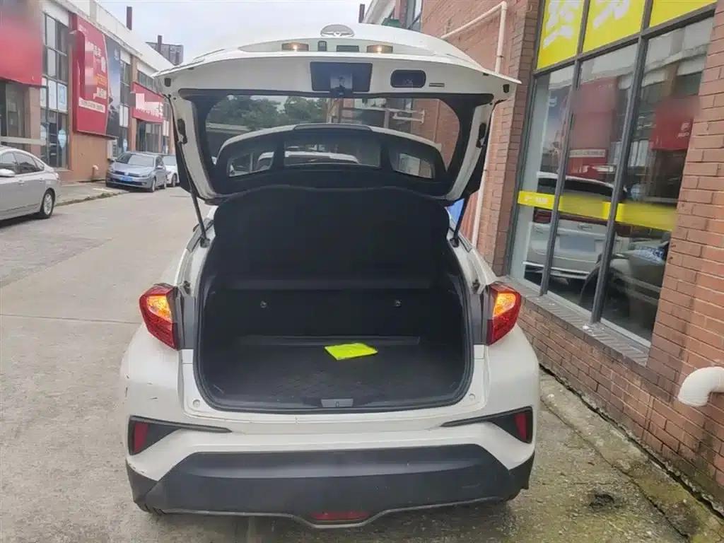 Toyota C-HR 2020 2.0L Leading Edition — миниатюра 19