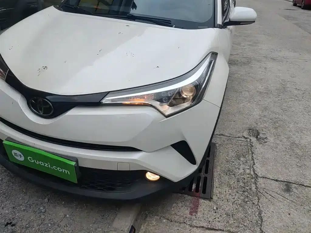Toyota C-HR 2020 2.0L Leading Edition — миниатюра 24