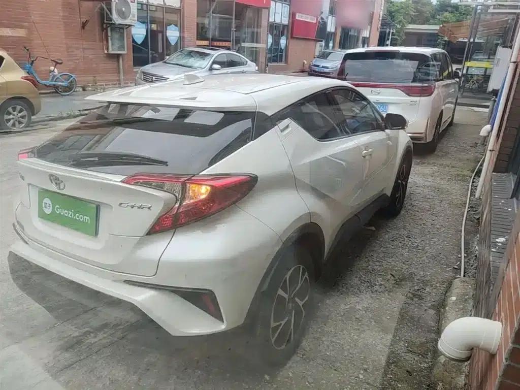 Toyota C-HR 2020 2.0L Leading Edition — миниатюра 7
