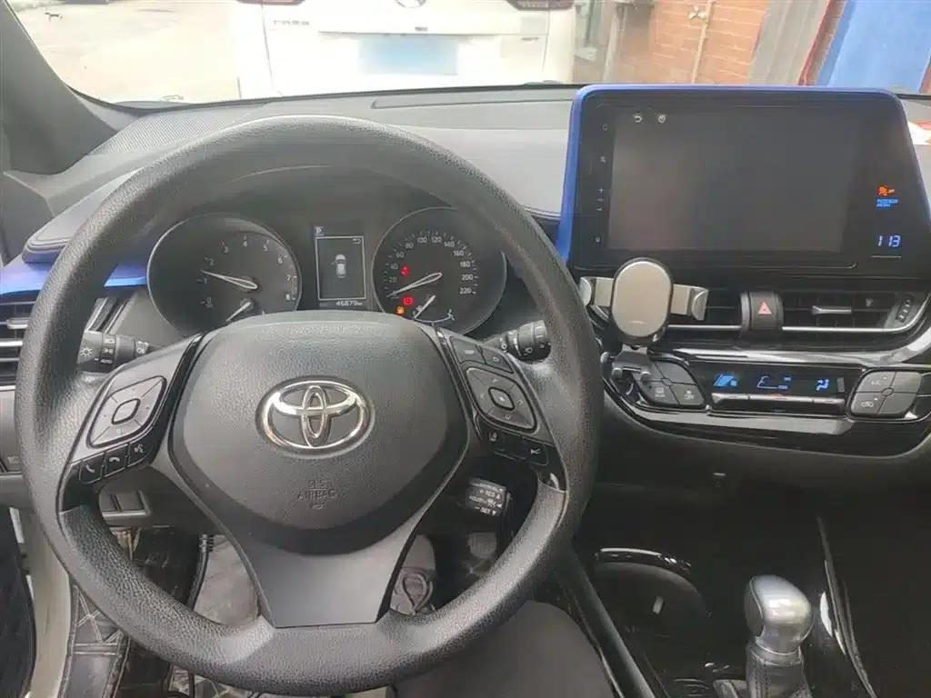 Toyota C-HR 2020 2.0L Leading Edition — миниатюра 10