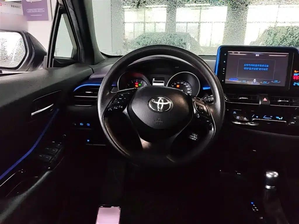 Toyota C-HR 2018 2.0L Premium Sunroof Edition (China VI Emission Standard) — миниатюра 11