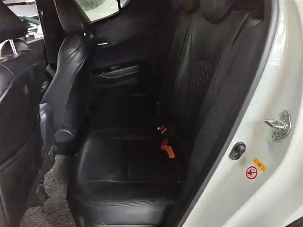 Toyota C-HR 2018 2.0L Premium Sunroof Edition (China VI Emission Standard) — миниатюра 17