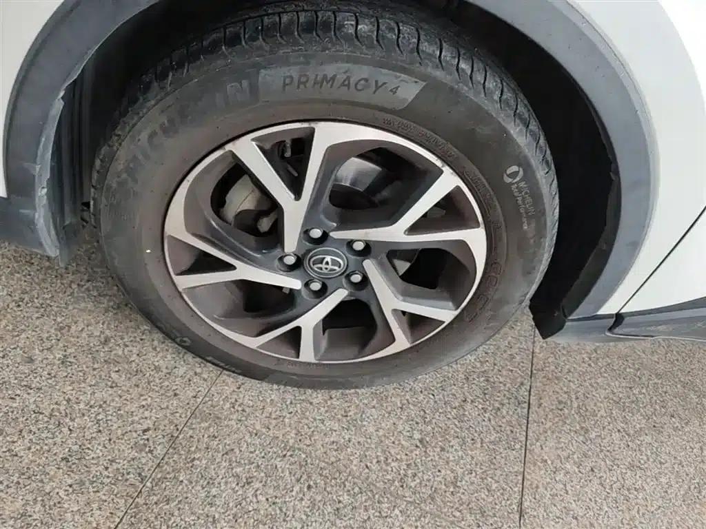 Toyota C-HR 2018 2.0L Premium Sunroof Edition (China VI Emission Standard) — миниатюра 23