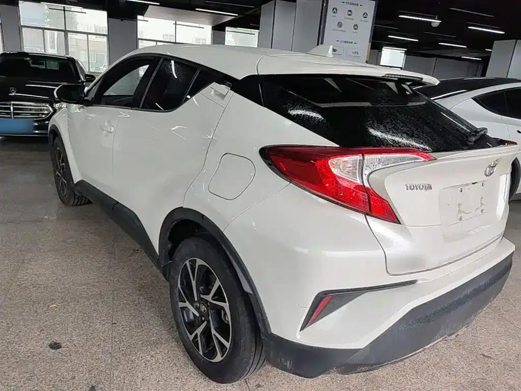 Toyota C-HR 2018 2.0L Premium Sunroof Edition (China VI Emission Standard) — миниатюра 5