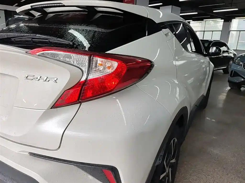 Toyota C-HR 2018 2.0L Premium Sunroof Edition (China VI Emission Standard) — миниатюра 8