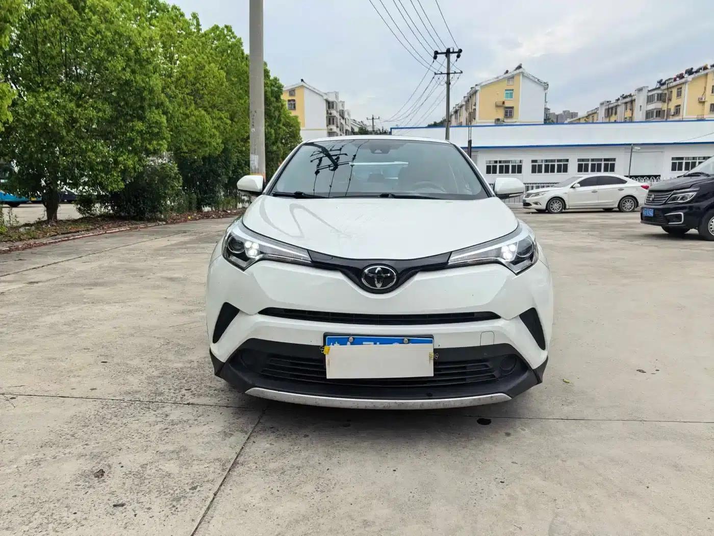 2020 Toyota IZOA 2.0L Enjoy Edition — миниатюра 2