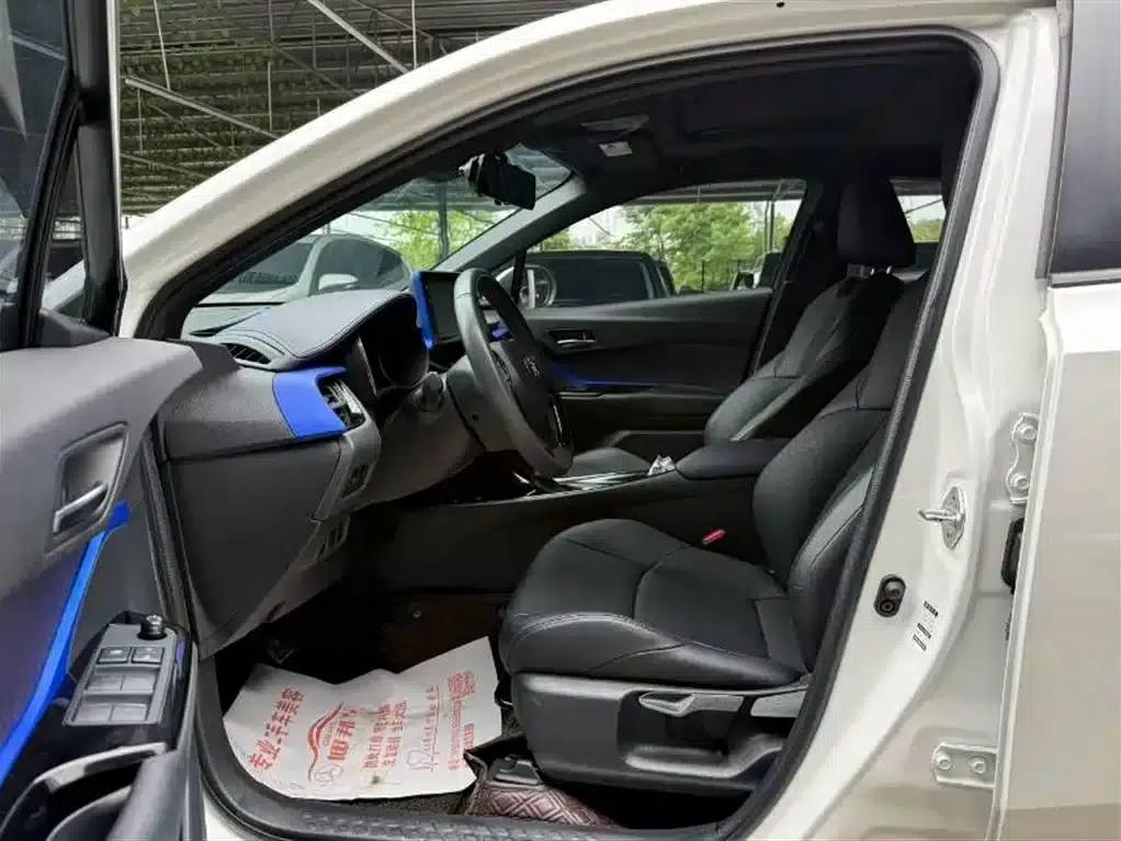 2020 Toyota IZOA 2.0L Ecstasy Edition — миниатюра 4