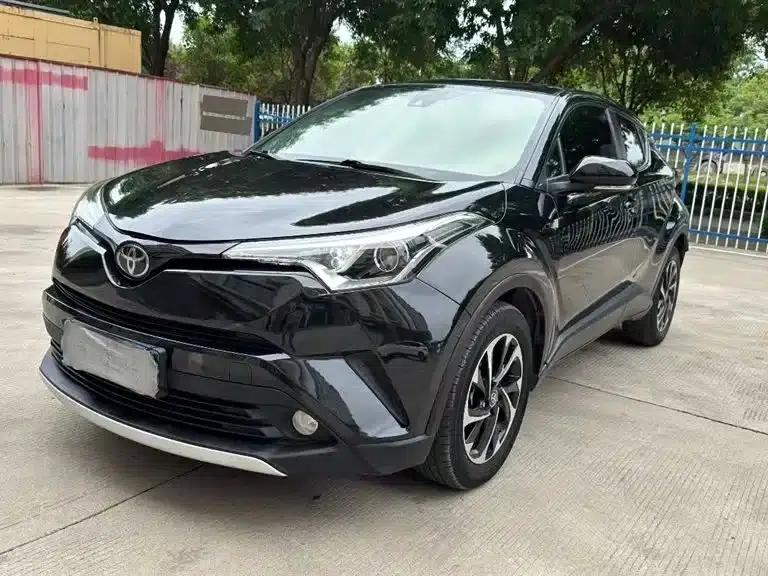 2018 Toyota IZOA 2.0L Elegance Edition (National V Emission Standard) — миниатюра 1