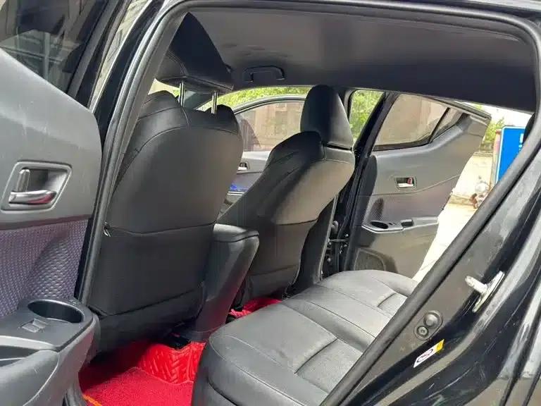 2018 Toyota IZOA 2.0L Elegance Edition (National V Emission Standard) — миниатюра 5