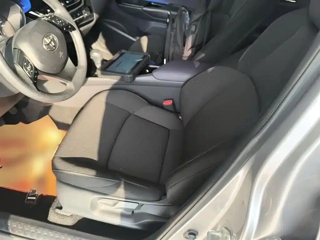 2020 Toyota IZOA 2.0L Enjoy Edition — миниатюра 15