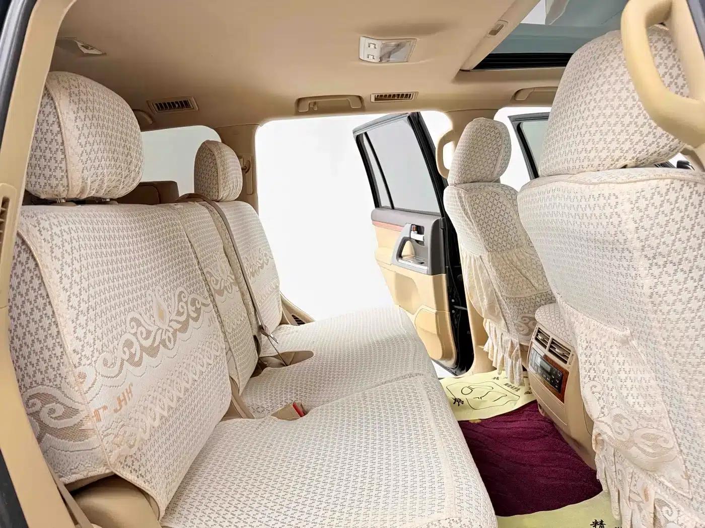 2012 Land Cruiser 4.0L Automatic VX — миниатюра 9