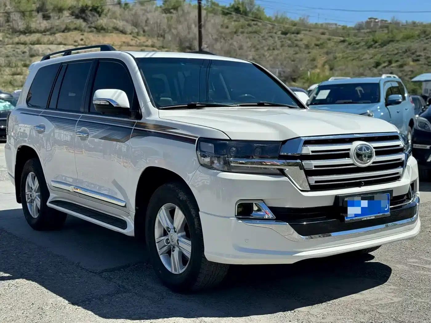 2010 Land Cruiser 4.7L Automatic VX — миниатюра 3