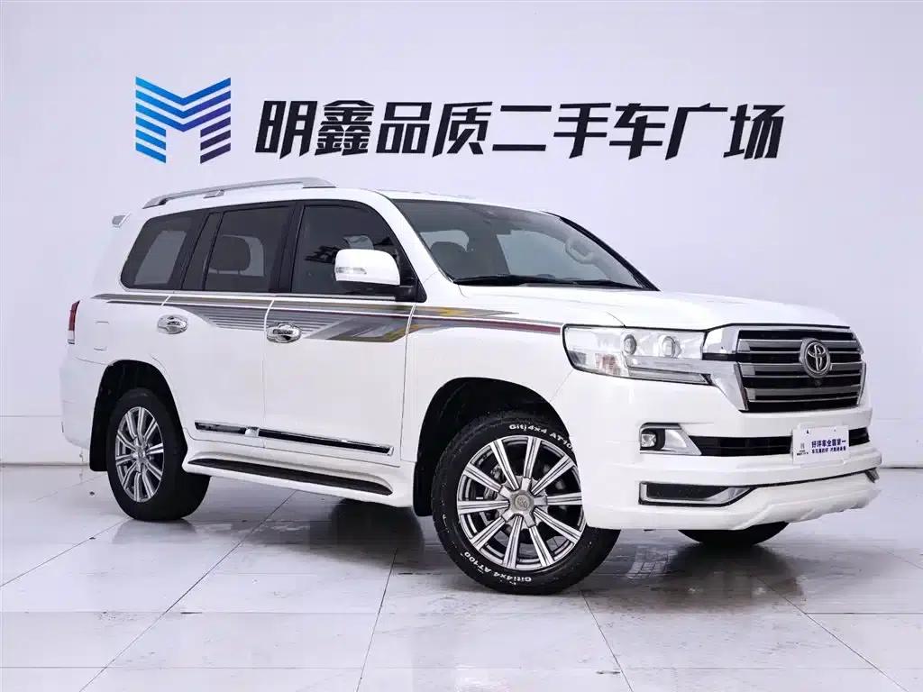 2019 Land Cruiser (Imported) 4.0L GX-R Middle East Edition — миниатюра 5