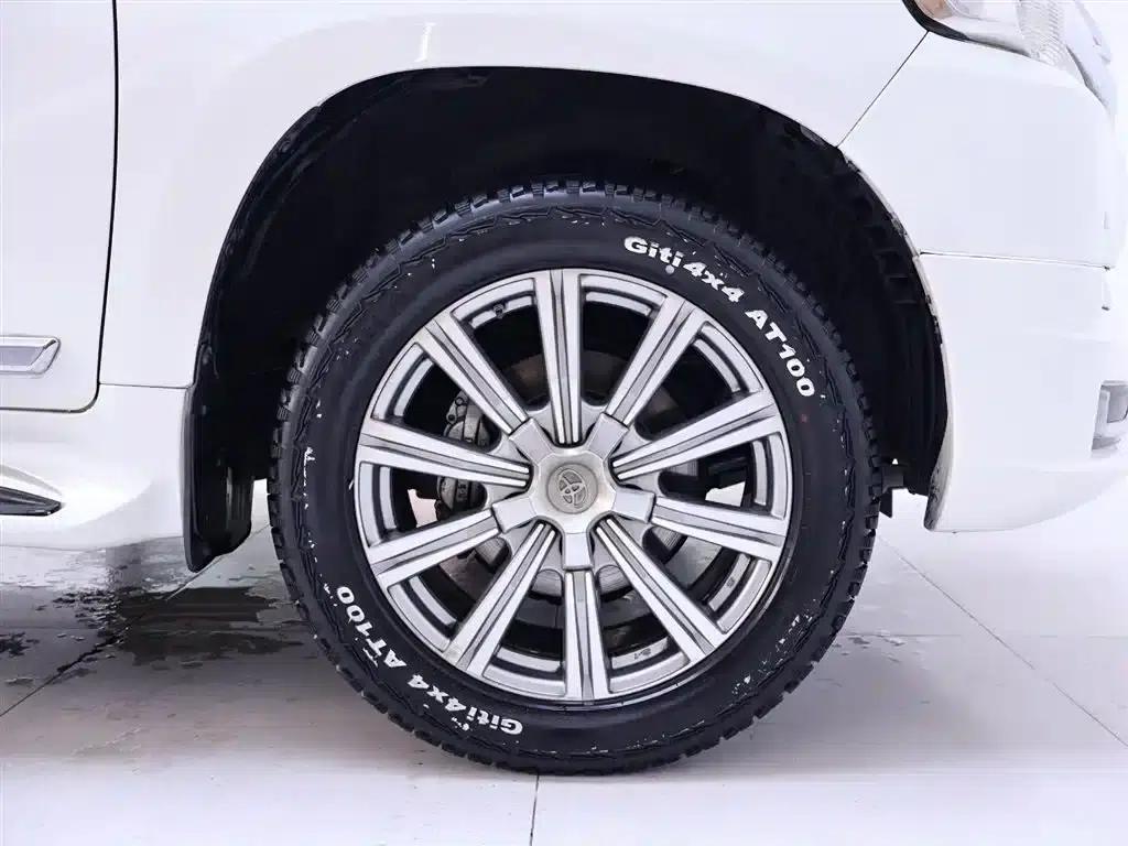 2019 Land Cruiser (Imported) 4.0L GX-R Middle East Edition — миниатюра 6