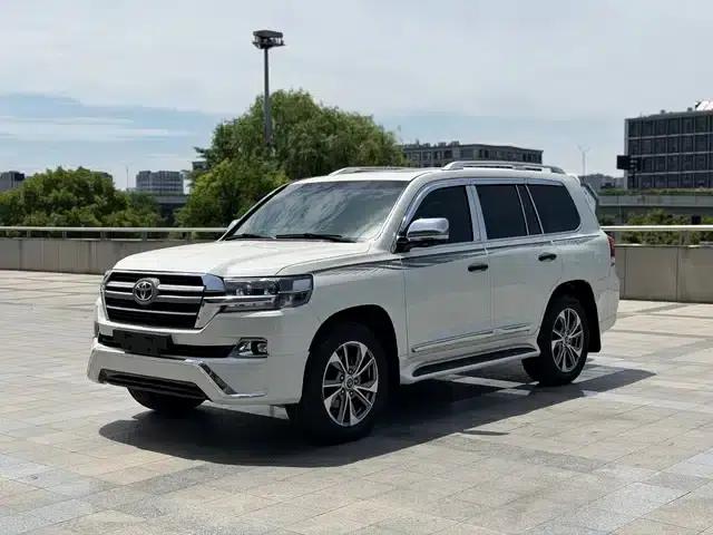2018 Land Cruiser (Imported) 4.6L Automatic
