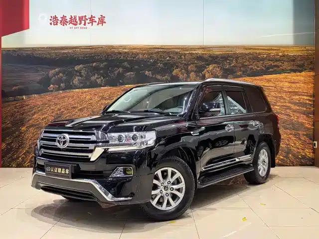 2017 Land Cruiser (Imported) 5.7L EXR Middle East Edition