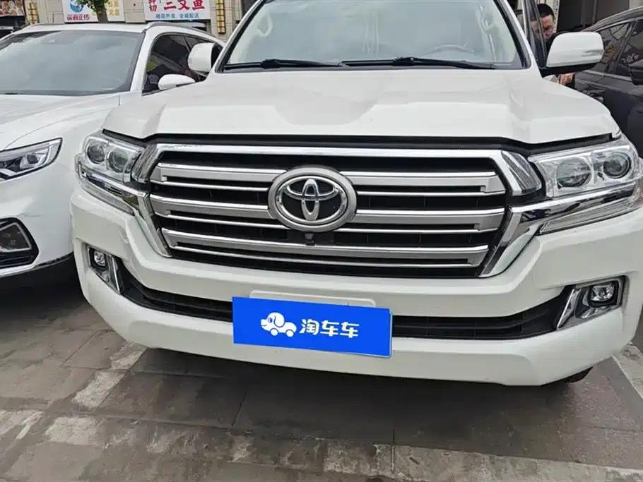 2016 Land Cruiser (Imported) 4.0L Middle East Edition — миниатюра 2