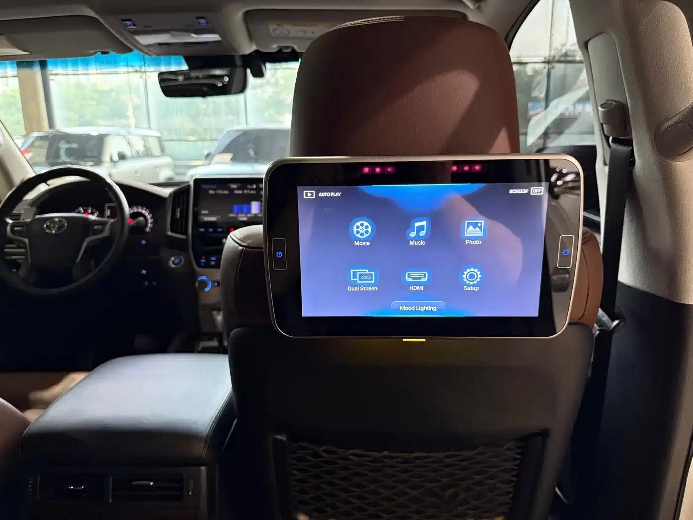 2019 Land Cruiser (Imported) 5.7L VR-X — миниатюра 24