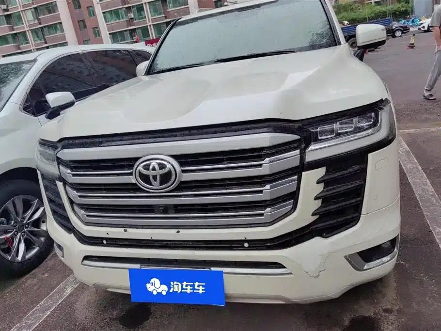 2013 Land Cruiser (Imported) Middle East Version — миниатюра 2