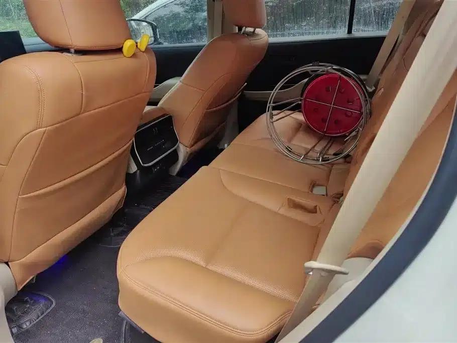 2013 Land Cruiser (Imported) Middle East Version — миниатюра 11