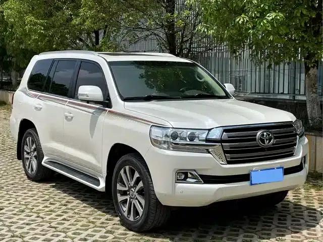 2019 Land Cruiser (Imported) 5.7L Automatic