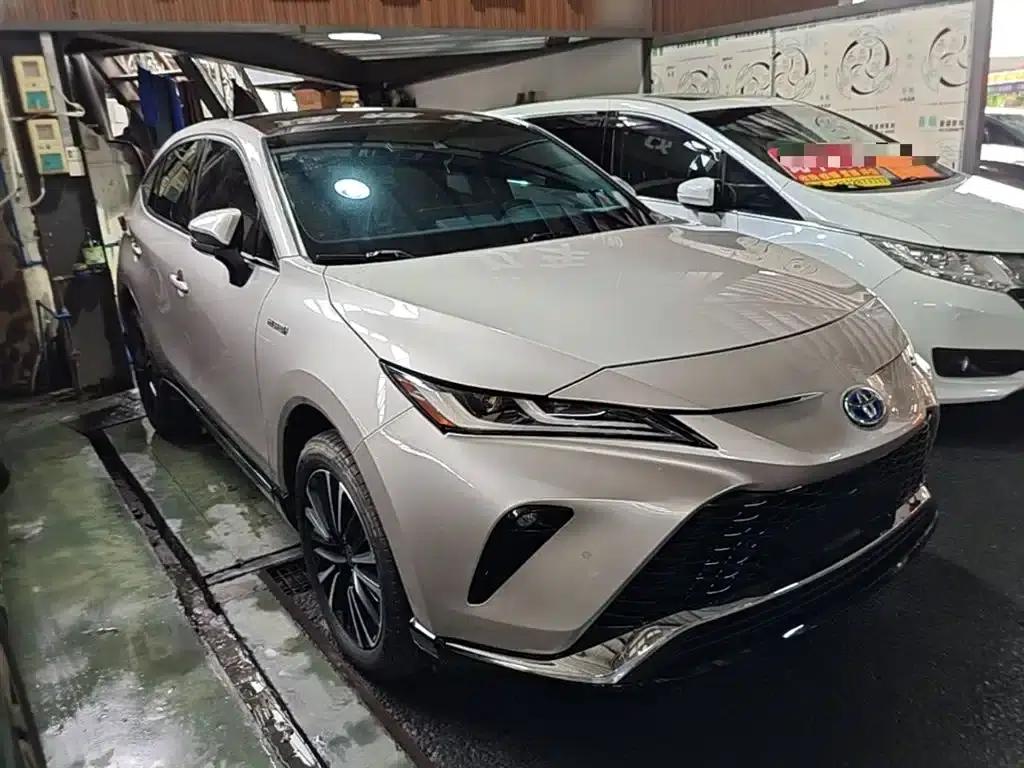 Venza 2022 Hybrid 2.5L CVT 2WD Premium Edition — миниатюра 4