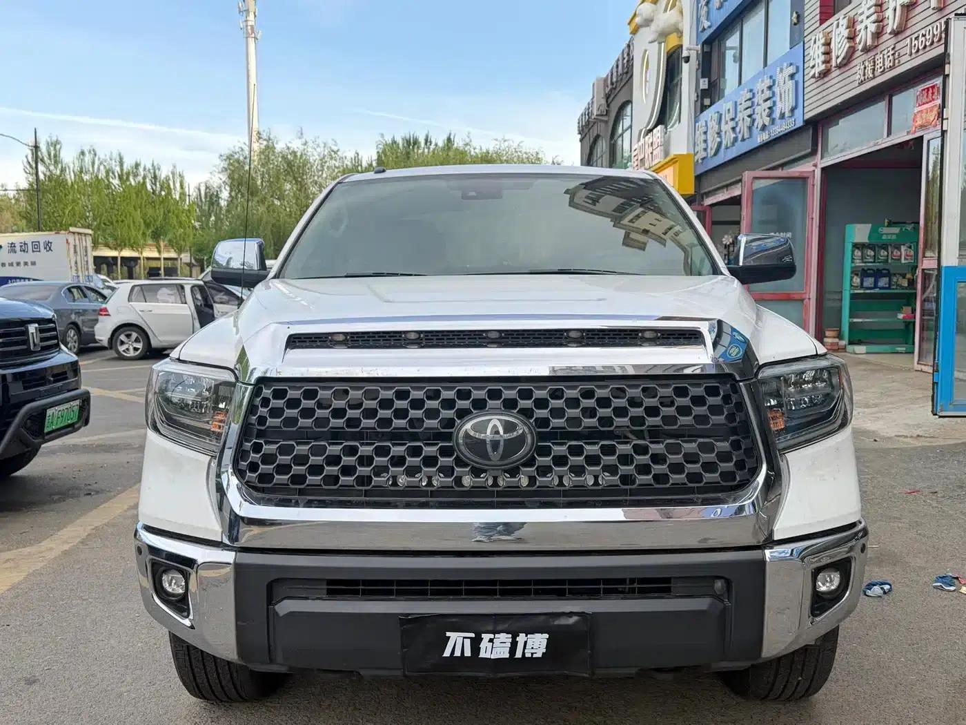 2018 Tundra 5.7L Canadian Spec — миниатюра 2