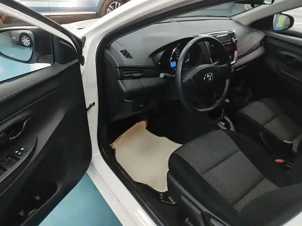 Vios FS 2017 1.5L CVT Sport Edition — миниатюра 16