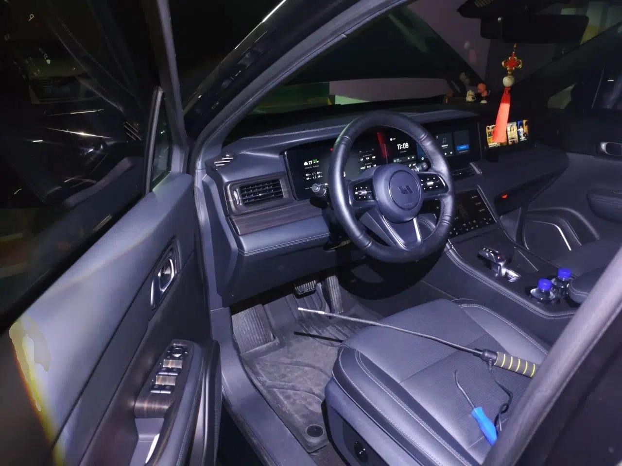 Li Auto ONE 2021 Extended-Range 6-Seater Version — миниатюра 17
