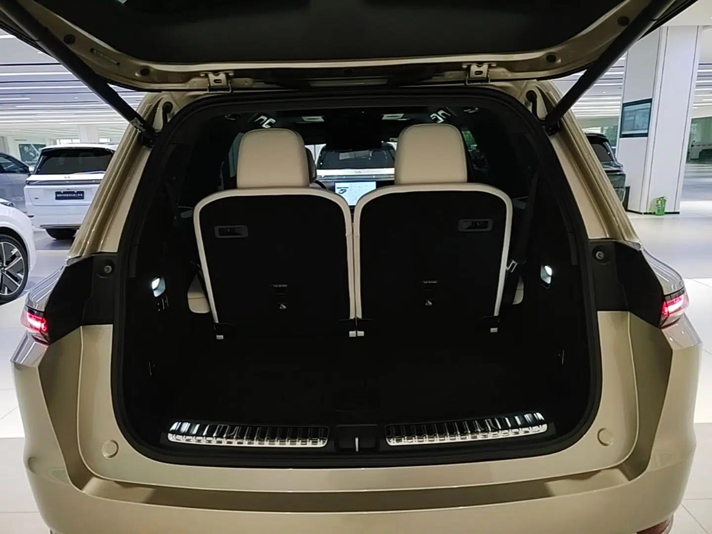 Li Auto L9 2024 Ultra Model — миниатюра 22
