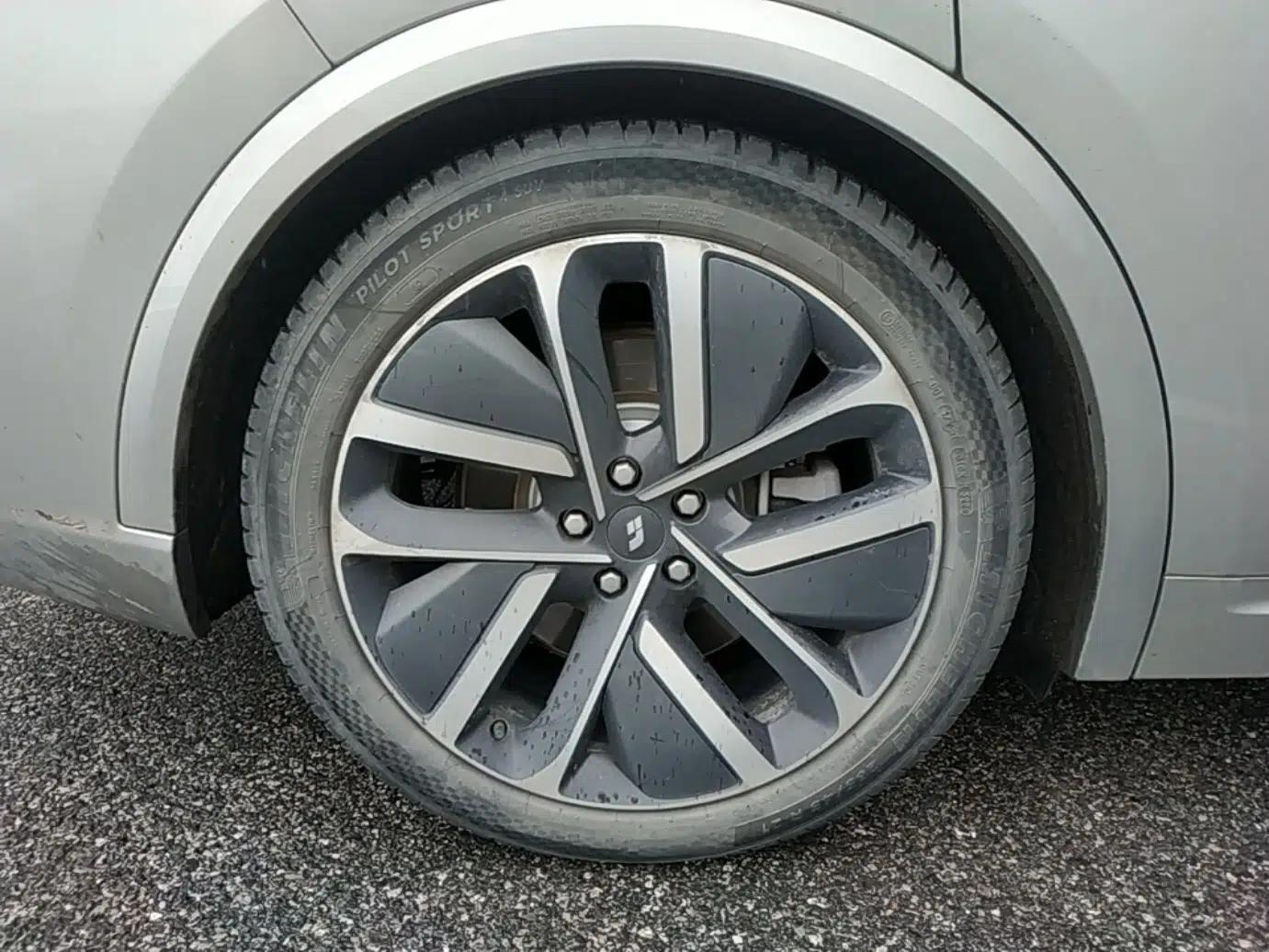 Li Auto L9 2022 Max model — миниатюра 10