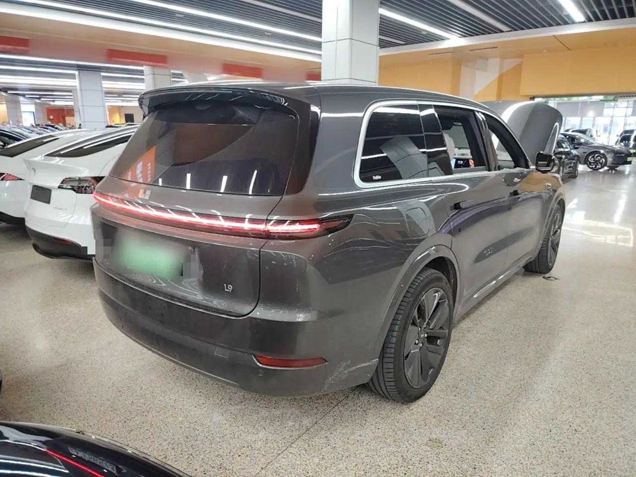 Li Auto L9 2023 Pro Model — миниатюра 6