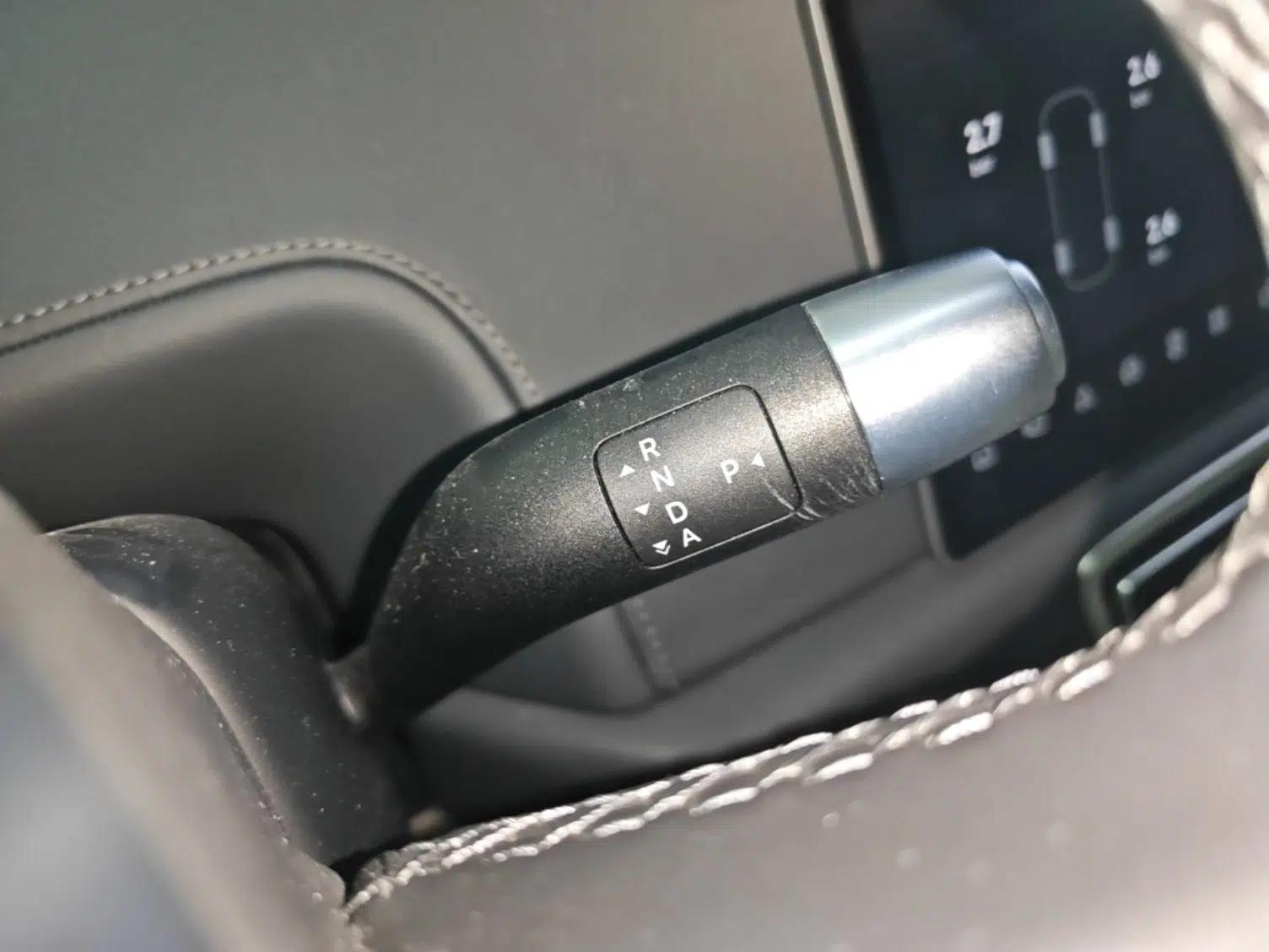 Li Auto L9 2022 Max model — миниатюра 17