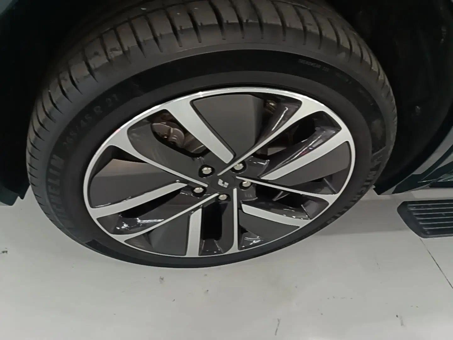 Li Auto L9 2024 Ultra Model — миниатюра 8