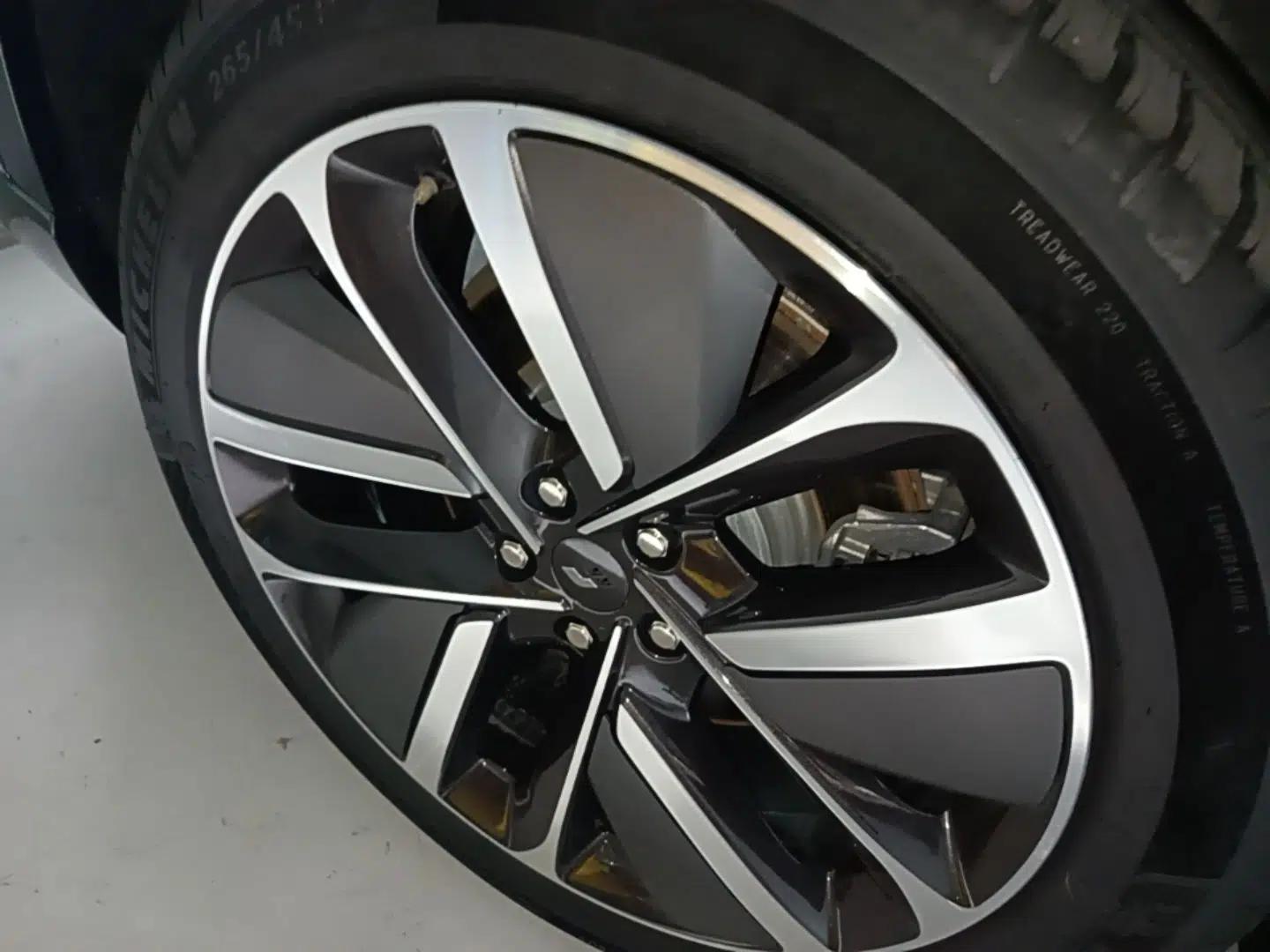 Li Auto L9 2024 Ultra Model — миниатюра 10