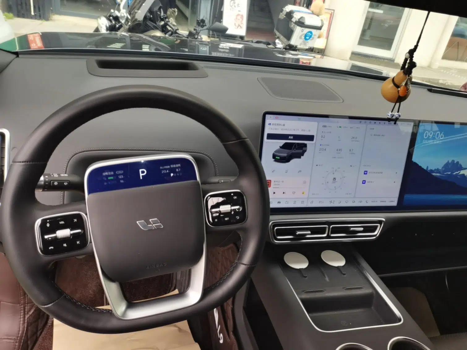 Li Auto L9 2022 Max model — миниатюра 17