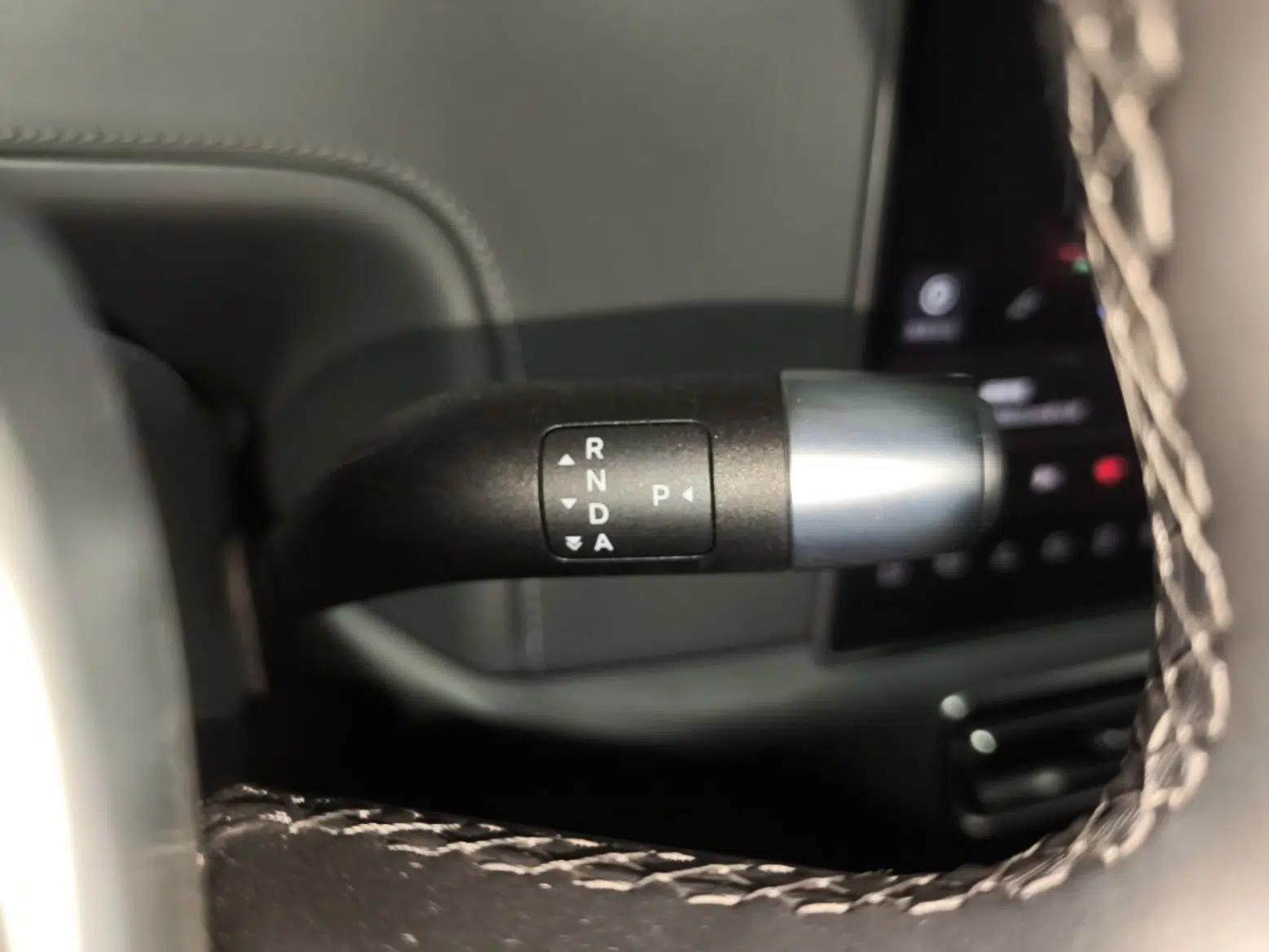Li Auto L9 2022 Max model — миниатюра 17